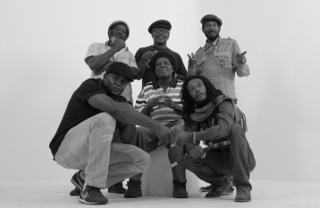 Droop Lion & The Gladiators