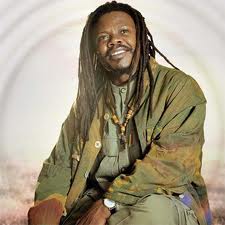 Reggae Singer Luciano - The Messenger