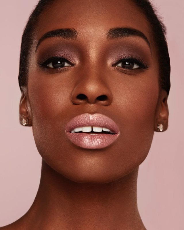 Nefatari is featured in Covergirl’s digital campaign