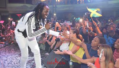 Nesbeth Peforming in Canada