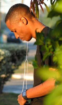 Sean Lypher Dancehall Reggae Hip-Hop Gospel Artiste